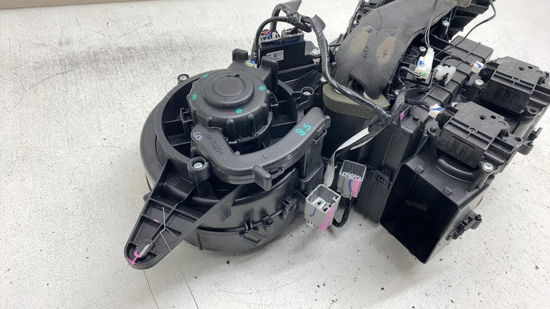 PT00014242 2022 2023 2024 Rivian R1S Rear HVAC Climate Heater Box Housing w/ Blower Motor