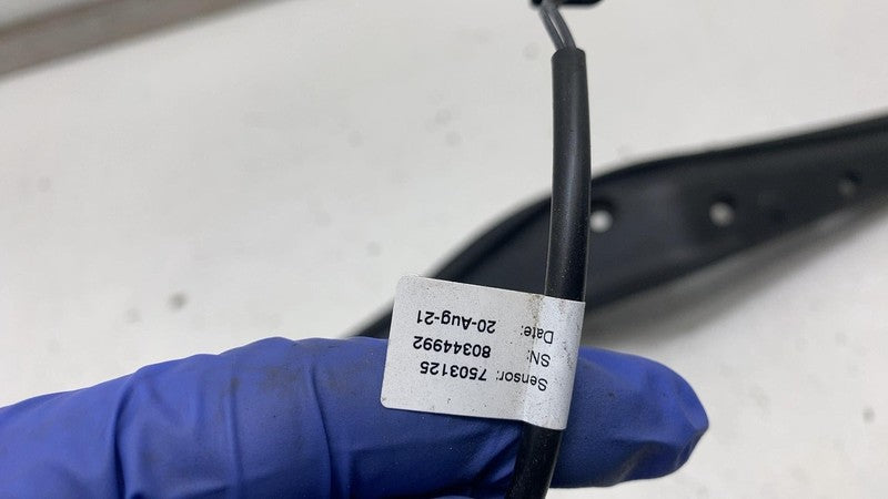 103756000F ⭕ 2016-2023 Tesla Model X Rear Left Door Lower Carrier Pinch Sensor 1037560-00-F
