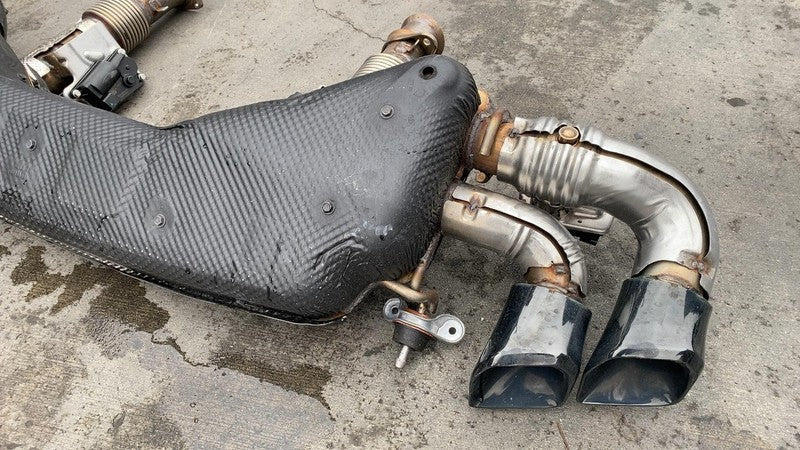 ⭕ 2022-2024 Chevrolet Chevy Corvette 6.2 V8 Exhaust System Rear Muffle