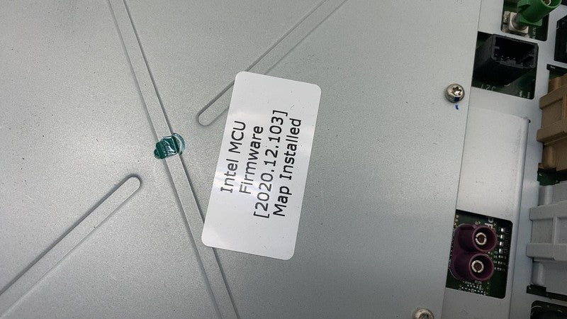 145073700B 2016-2020 Tesla Model S X Display Screen MCU Media Control & Cluster Speedometer