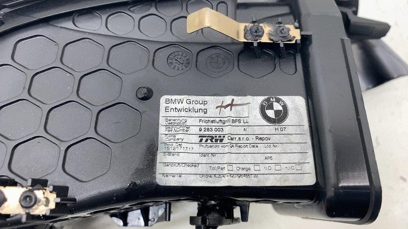 9283003 ⭕ 14-21 BMW i3 I01 Front Passenger Side Dash A/C Air Vent Grille Right 9283003
