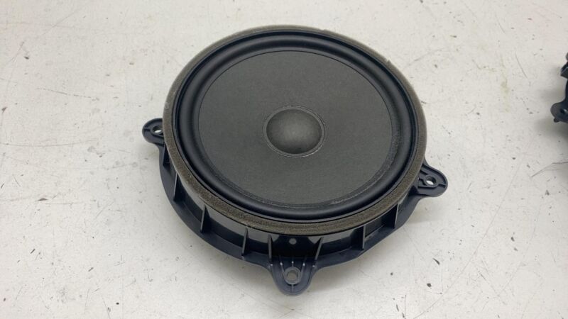 107974400C 17-23 Model 3 Y Front Left / Right Door Audio System Woofer Speaker 1079744-00-C