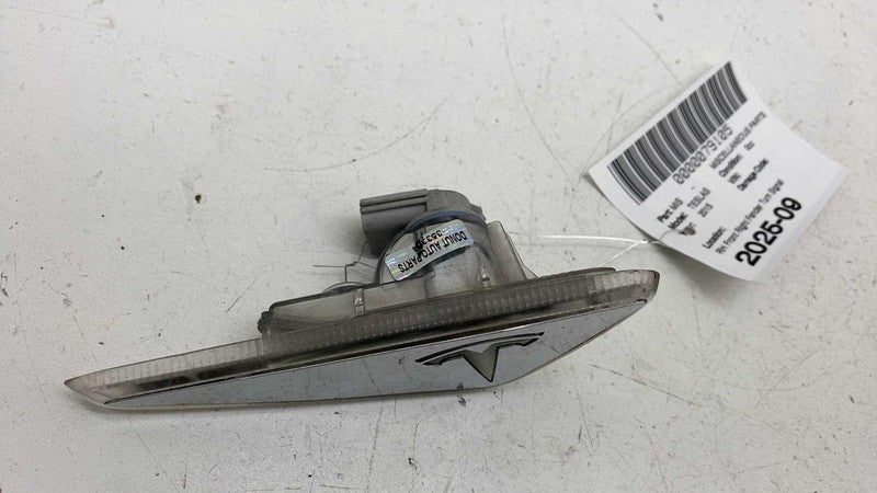 ⭕ 2012-2020 Tesla Model S Front Right Fender Side Marker Light Repeate