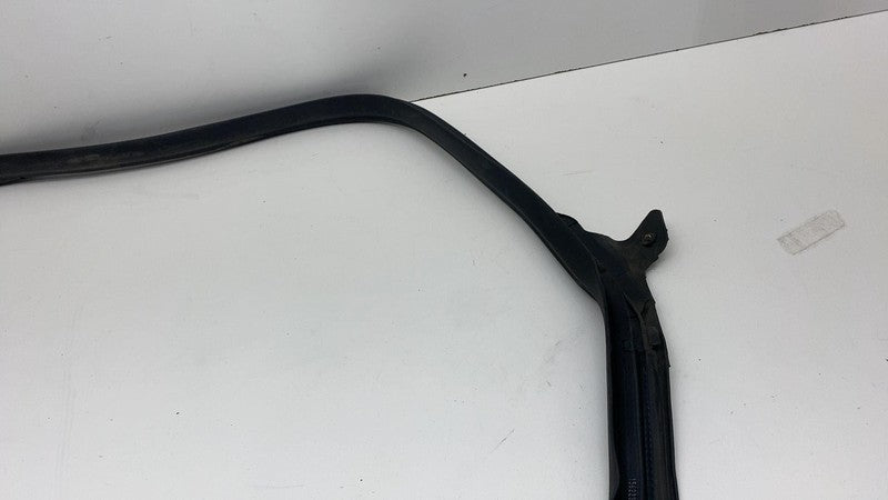 2017-2023 Tesla Model 3 Rear Passenger Right Door Body Weatherstrip Rubber Seal