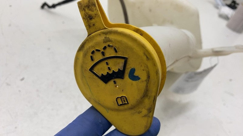 ⭕ 2019-2023 RAM 3500 Windshield Washer Fluid Reservoir Tank w/ Pump 68