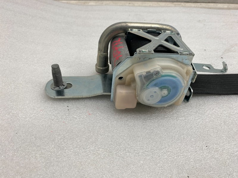 ⭕ 2016-2020 Tesla Model S Front Right 1st Row Seat Belt & Retractor 10