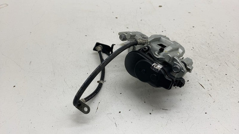 ⭕ 2023-2024 Toyota Prius Rear Driver Side Caliper w/ Brake Hose Line L