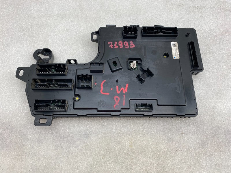 107867384E ⭕ 17-23 Tesla Model 3 M3 Front Left Low Voltage Body Control Module 1078673-84-E
