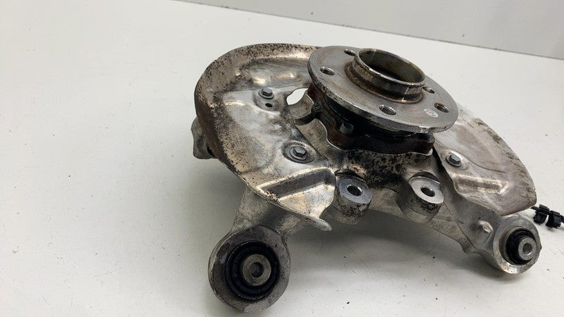 3411686344401 ⭕14-20 BMW i3 I01 Rear Right Spindle Knuckle Wheel Hub w/ Dust Shield RH 6863444