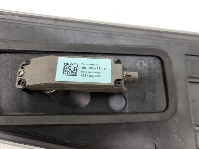 109230700C ⭕ 16-20 Model S Passenger B-Pillar Glass Applique w/ Camera Right 1092307-00-C