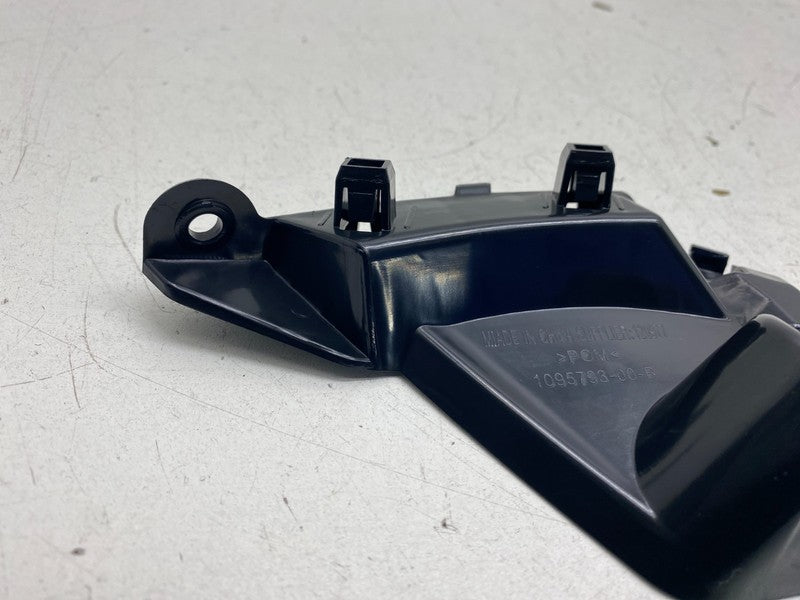 1095793 00 B ⭕ 2017-2026 Tesla Model X Front Left Fender Mount Support Bracket 1095793-00-B