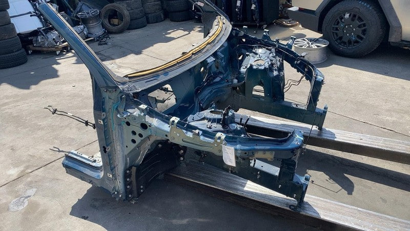 ⭕ 2024 Porsche Cayenne Front Left & Right Frame Horn Structural Cut Out Assembly