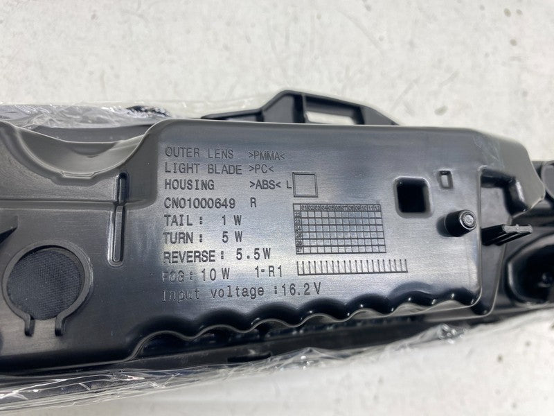 1712514 00 D ⭕ 24-26 Tesla Model 3 Rear Right Taillight Lower Bumper Taillamp RH 1712514-00-D