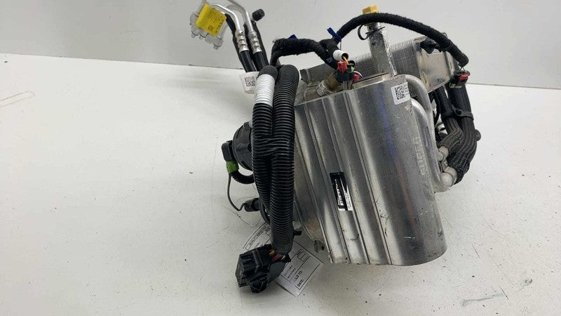 ⭕ 2020-2024 Tesla Model Y Supermanifold Refrigerant Chiller w/ Coolant