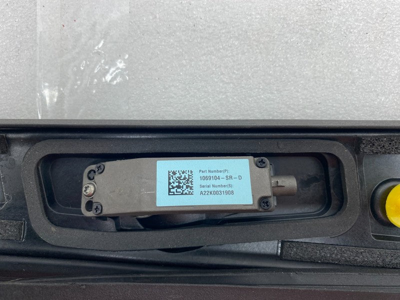 108390200B ⭕ 16-20 Model X Right B-Pillar Applique Trim Mold w/ Camera & Seal 1083902-00-B