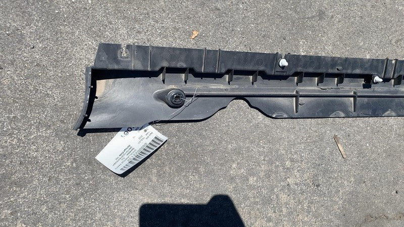 149764900B ⭕ 2020-2023 Model Y Left Skirt Rocker Molding Panel Carrier Bracket 1497741-00-B
