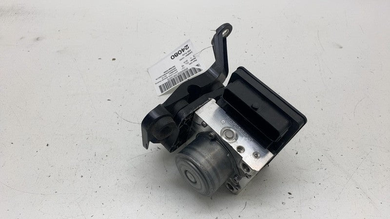 A 205 900 57 44 ⭕ 2018-2022 Mercedes-Benz C-Class C300 205 Anti-Lock Brake ABS Pump A2059005744