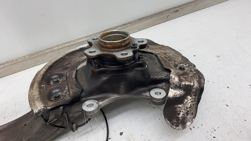 2018-2020 BMW 530e Front Right Spindle Knuckle w/ Upper & Lower Contro