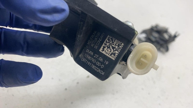 ⭕ 2017-2020 Model 3 Front Hood Lock Latch & Frunk Secondary Release 10