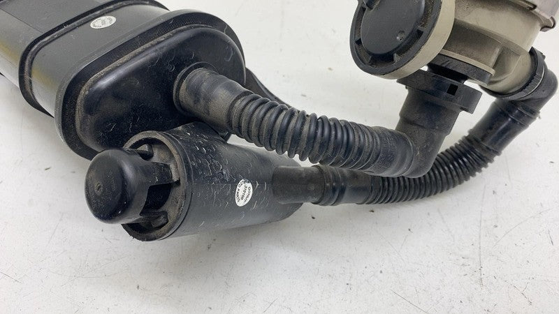 ⭕2014-2021 BMW i3 I01 Fuel Evaporation Charcoal Canister Assembly OEM 