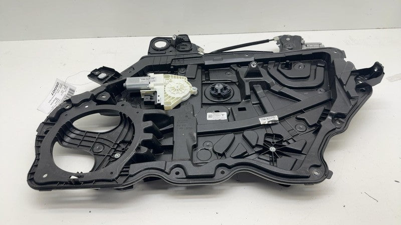 ⭕20-24 Model Y Front Right Door Window Regulator & Motor w/ Carrier 14