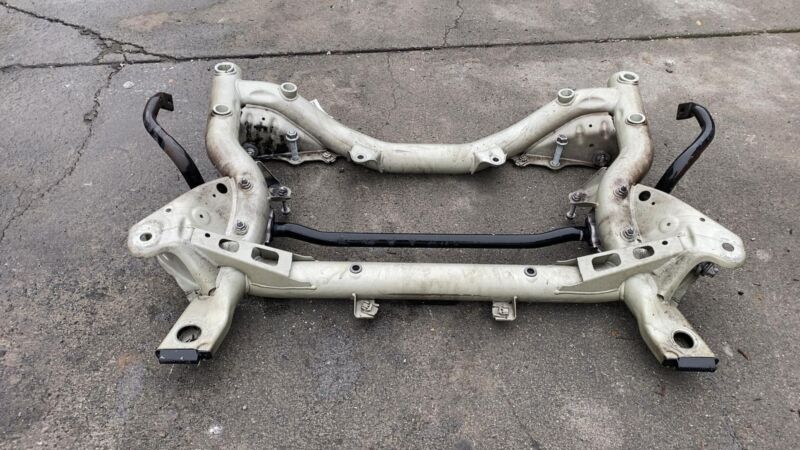 ⭕ 2012-2016 Mercedes Benz E350 E-Class Front Subframe Engine Crossmember OEM RWD