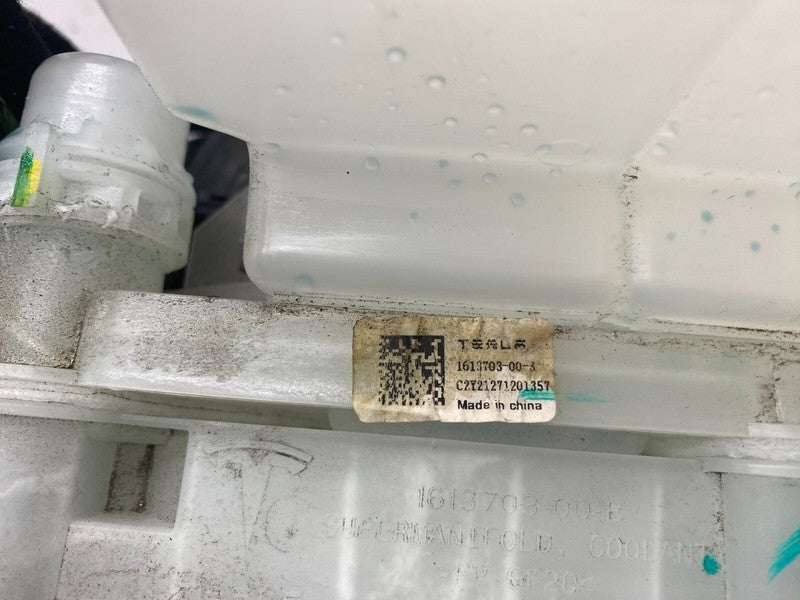 150685900D 20-23 Model Y Supermanifold Refrigerant Chiller & Coolant Reservoir 1546475-00-F