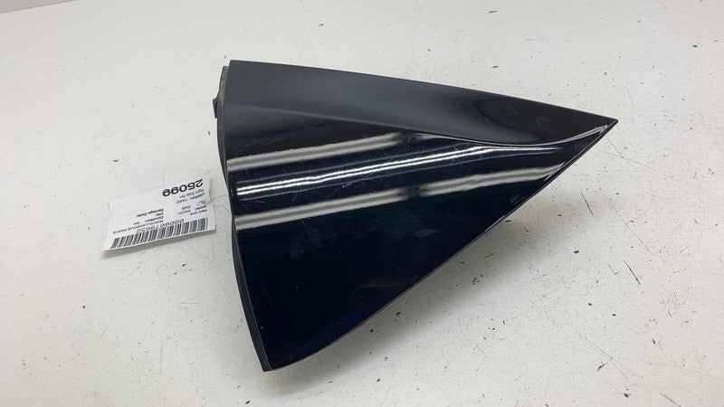 ⭕ 17-25 Chrysler Pacifica Rear Passenger Right D-Pillar Applique Molding Cover