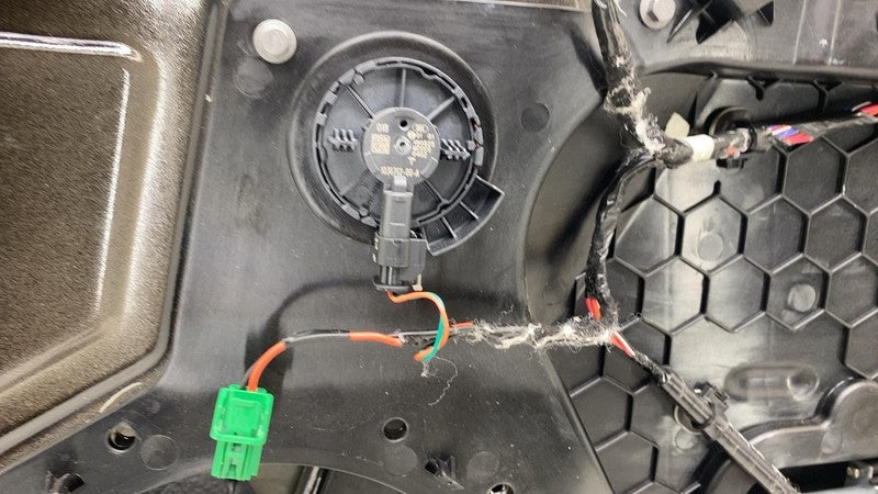 ⭕ 2017-2020 Tesla Model 3 Front Door Shell Panel Right Black PBSB 1081