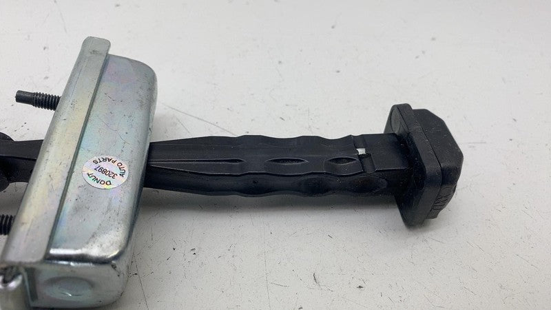 85626939 ⭕ 19-25 Chevrolet Silverado 1500 Front Left Side Door Check Stopper LH 85626939