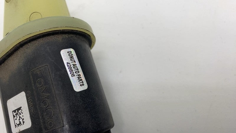 2013-2018 Ford C-Max Carbon Filter Fuel Vapor Purge Valve Pipe Tube Canister