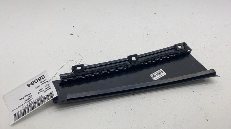 31672583 ⭕ 21-23 Polestar 2 Rear Right Exterior B-Pillar Applique Trim Molding 31672583
