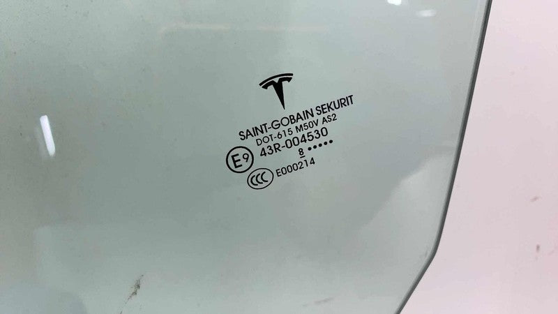 E9 43R-004530 ⭕ 2017-2020 Tesla Model 3 Front Driver Side Door Window Glass Left (Single Pane)