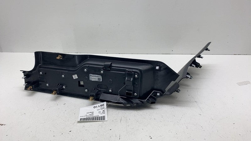 C100219779C ⭕ 25 Rivian R1S Rear Right Scuff Plate Panel w/ C-Pillar Cover Trim C100219779-C