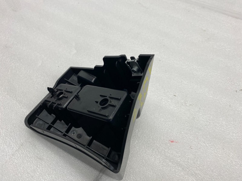 149403900E ⭕2020-2023 Model Y Passenger Side Taillight Tail Lamp Bracket Right 1494039-00-E
