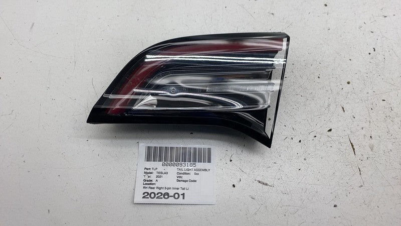 ⭕ 17-23 Tesla Model 3 Rear Right Inner Taillight LED Tail Lamp (3-Pin)