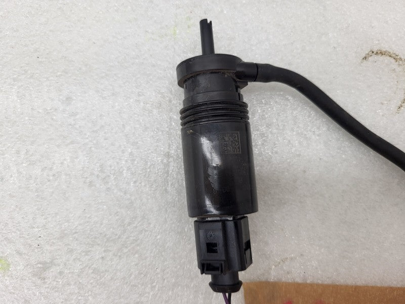 1110164 00 B ⭕2017-2023 Model 3 Y Windshield Wind Screen Wiper Washer Pump Motor 1110164-00-B