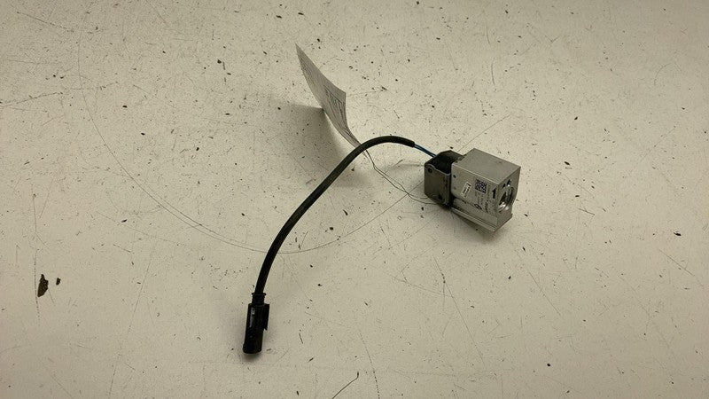 ⭕ 2014-2021 BMW I3 A/C Air Conditioning  Shut-Off Control Valve OEM 92