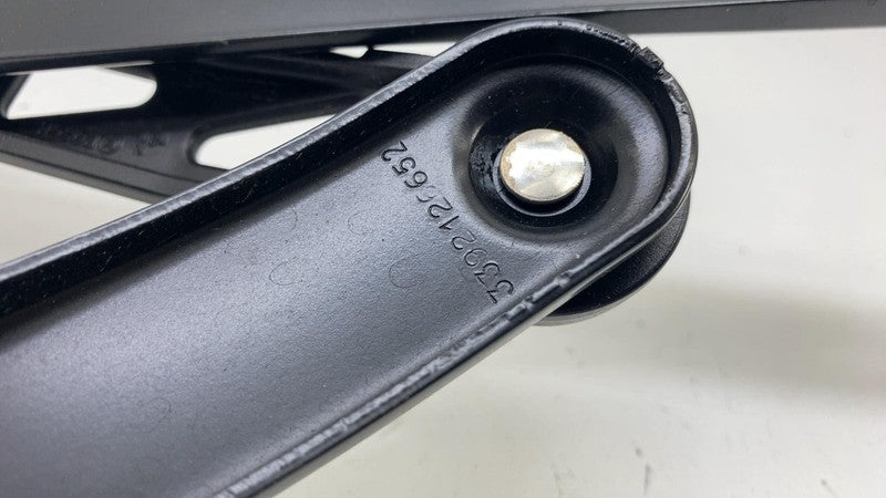 ⭕ 2022 Mercedes EQS 450+ Front Right Windshield Wiper Arm & Blade RH A