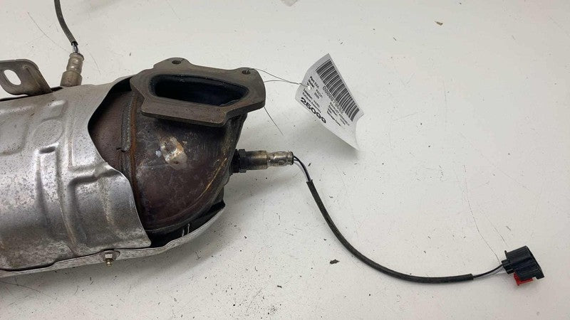 68629870AA ⭕ 2023-2025 Pacifica Exhaust & Catalytic Converter Manifold 10k miles 68629870AA