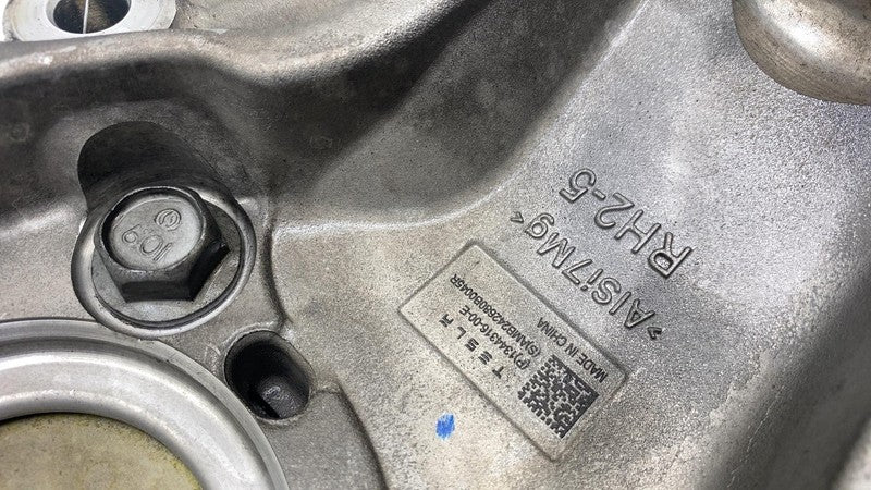 134431600E ⭕ 24-25 Model 3 Front Right Spindle Knuckle Wheel Hub & Dust Shield 1344316-00-E
