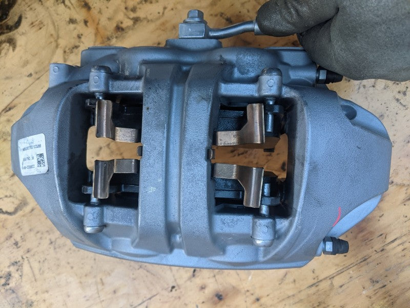 228862200A ⭕ 20-23 Model Y MY Front Passenger Caliper w/ Brake Hose Line Right 2288622-00-A