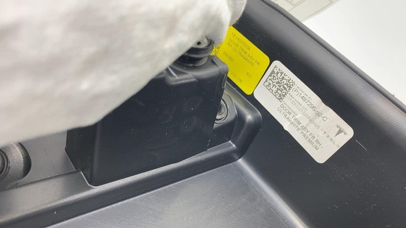 ⭕ 20-24 Model Y MY Front Passenger Door Panel Trim Card Cover Right 14