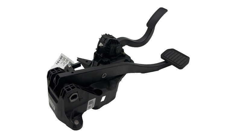 ⭕ 2025-2026 Tesla Model Y Gas Accelerator and Brake Foot Pedal Pad OEM