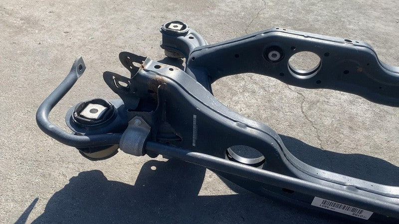 ⭕ 2014-2015 Mercedes-Benz B Electric Drive Rear Subframe w/ Stabilizer Bar Assy