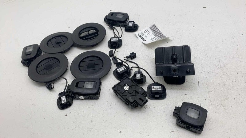 5SB00TRMAF ⭕17-25 Chrysler Pacifica SET of Roof Dome Light + Noise Reduction Mic 5SB00TRMAF