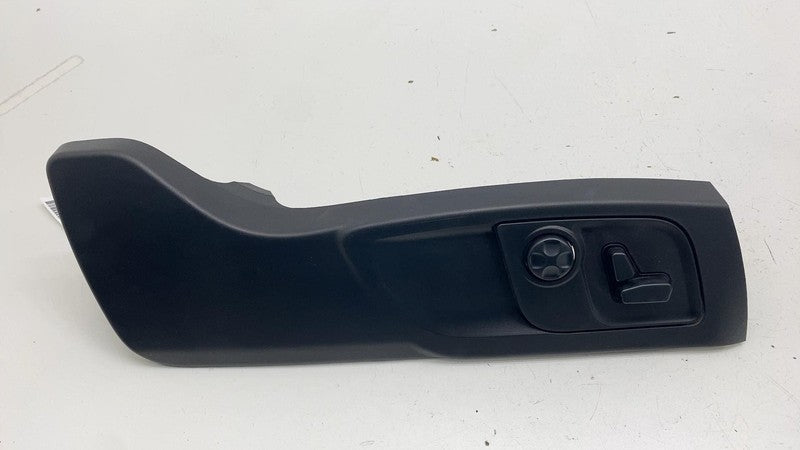 L0334777AA06 ⭕2017-2020 Maserati Ghibli Front Right Seat Switch Trim Cover Panel L0334777AA06