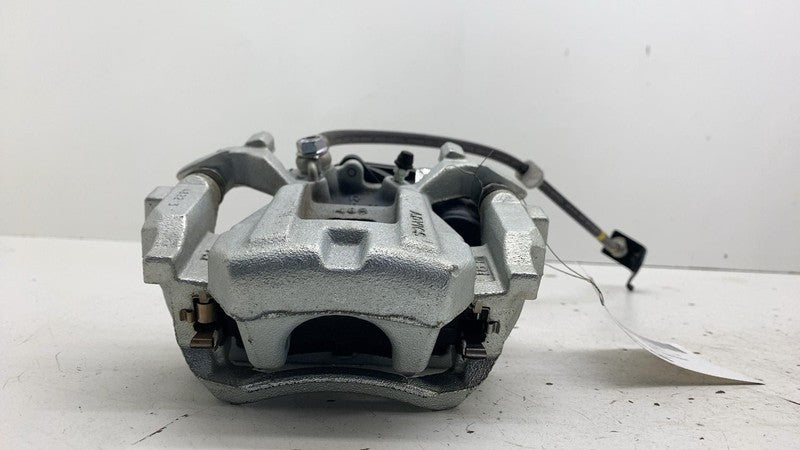 ⭕2023-2024 Toyota Prius Rear Passenger Side Caliper w/ Brake Hose Line