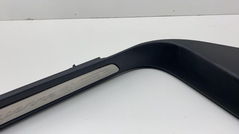 2011-2018 Porsche Cayenne Front Passenger Right Sill Scuff Step Plate Cover RH