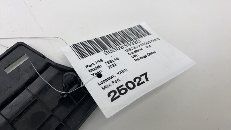 107782600D 2017-2023 Tesla Model 3 Right Knee Airbag RH Passenger Side OEM Lower Dash
